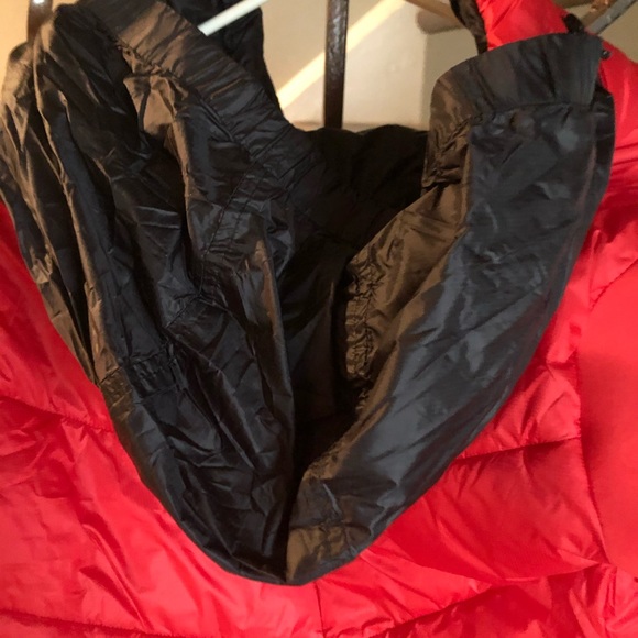 COPY - Michael Kors red jacket with zipper hood - Picture 9 of 11